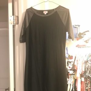 Julia dress black with Grey sleeves